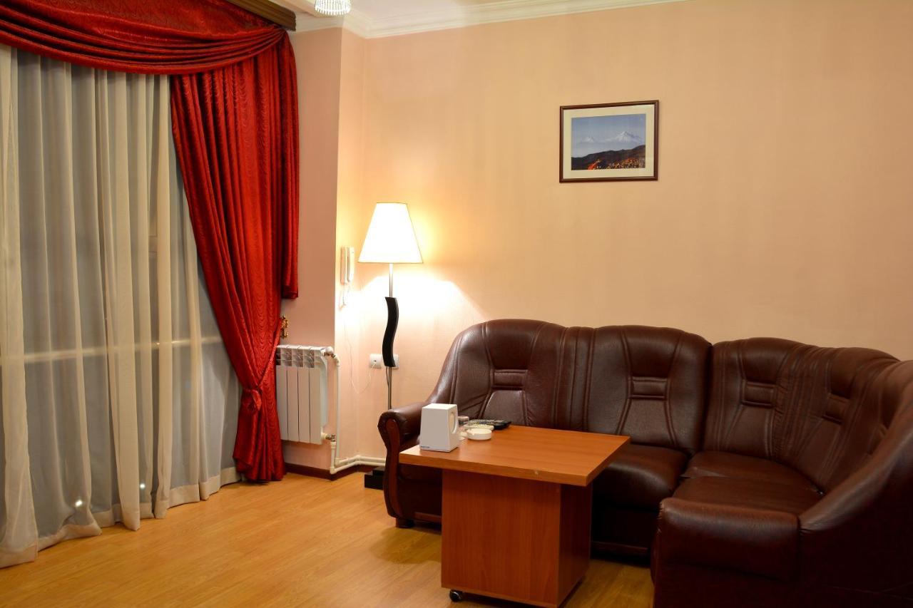 Vayk Hotel Εξωτερικό φωτογραφία